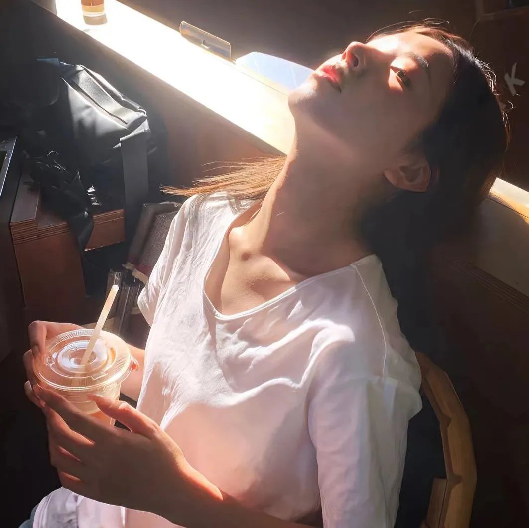牵手向明天